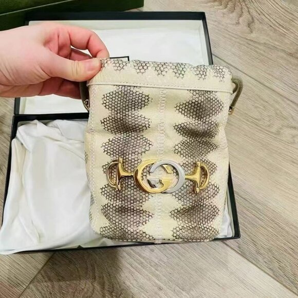 NIB Authentic Gucci Snakeskin Mini Zumi Bucket Bag - Picture 2 of 4